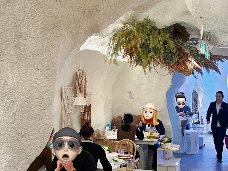 洞穴风火锅店